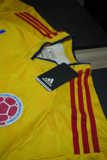 Combo Mundialista Colombia 2026 — Camiseta + Gorra