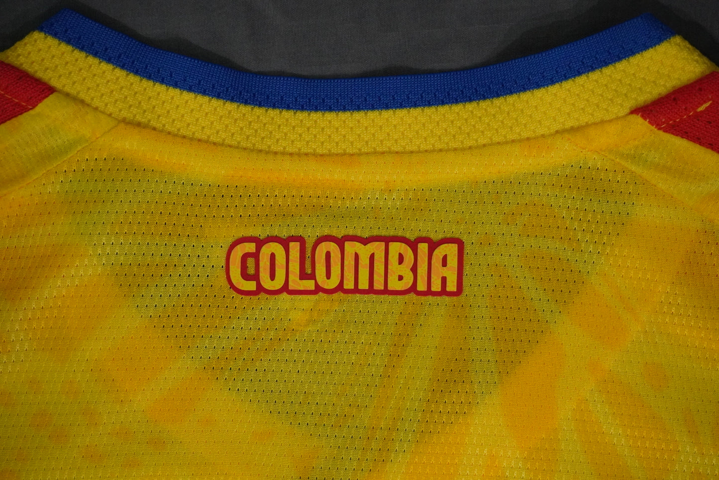 Combo Mundialista Colombia 2026 — Camiseta + Gorra