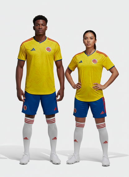 Combo Mundialista Colombia Premium – Camiseta Oficial + Camiseta Retro Centenario + Gorra Retro